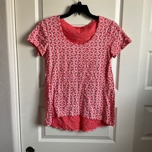 Fresh Produce Red Printed High/Low Cotton Tee - Size Small